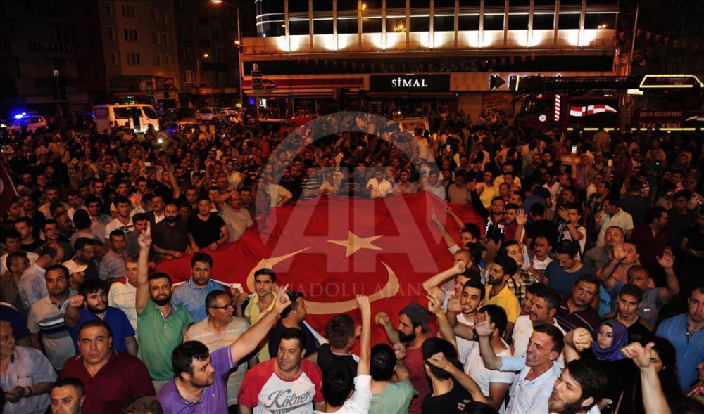 Halk Cunta Karşı Meydanlarda 9