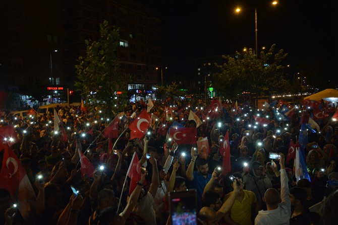Batman'da 15 Temmuz Direnişinden Kareler 12