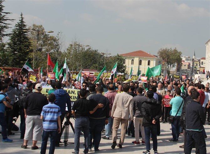 Halep Katliamı İstanbul’da Lanetlendi 7