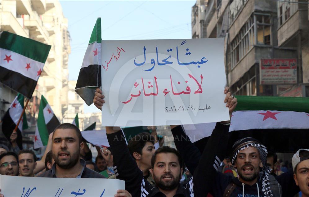 Halepliler Esed ve Rusya'yı Protesto Etti 7