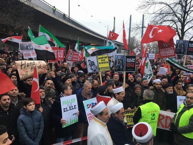 Halep'teki Katliamlar Almanya’da Protesto Edildi! 12