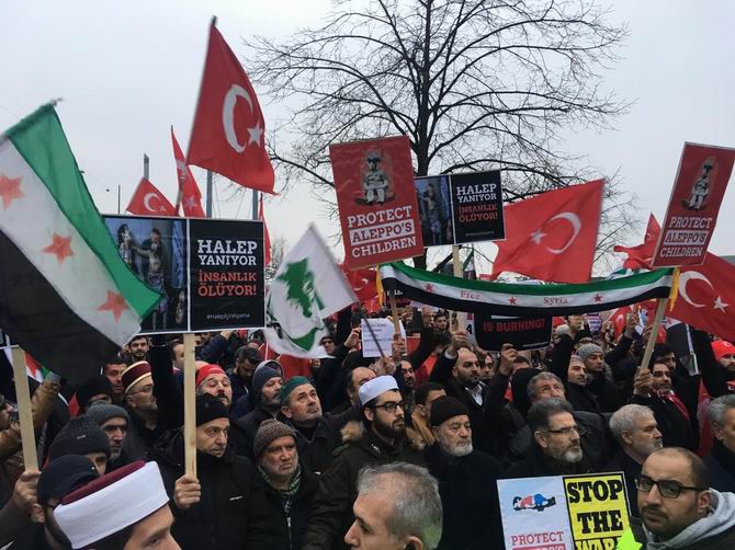Halep'teki Katliamlar Almanya’da Protesto Edildi! 14