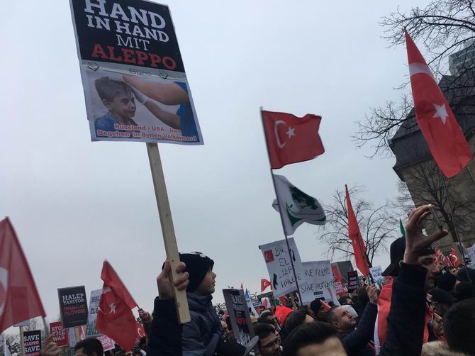 Halep'teki Katliamlar Almanya’da Protesto Edildi! 6