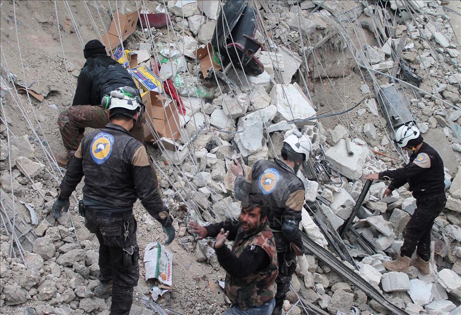 Esed Güçleri İdlib’e Saldırdı: 10 Sivil Hayatını Kaybetti! 10