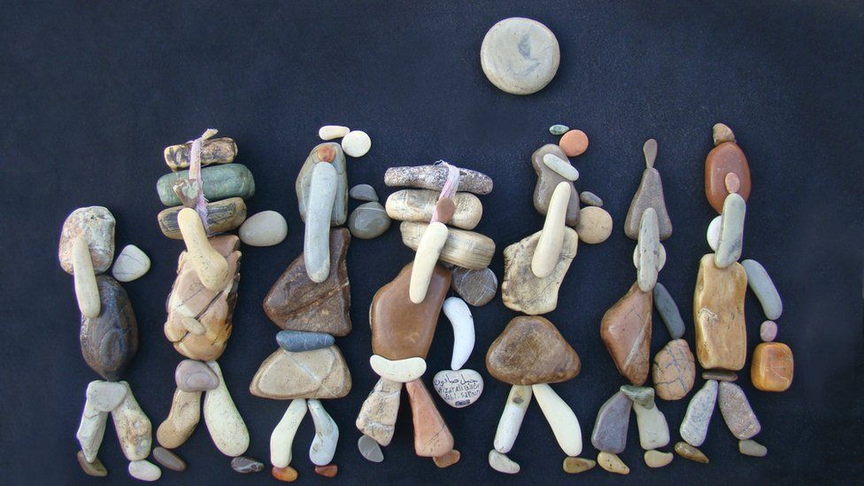 Nizar Ali Badr, Suriye'deki Zulmü Çakıl Taşlarıyla Dillendirdi 2