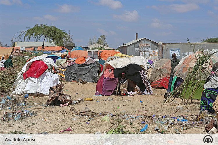 Somali’de Aşırı Kuraklık Hayatı Tehdit Ediyor! 6