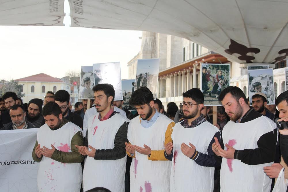 Kimyasal Katliamda Öldürülenler Fatih’te Gıyabi Cenaze Namazı Kılındı 12