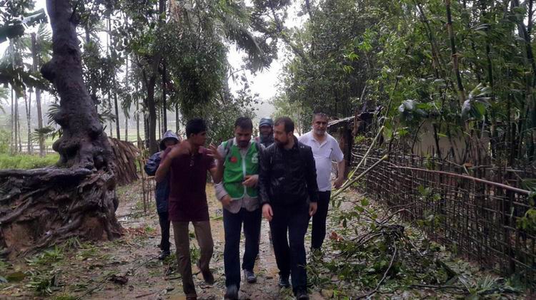 İHH’dan Kasırganın Vurduğu Bangladeş’e Acil Yardım 3