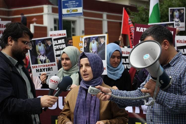 Katar’a Yönelik Kuşatma İstanbul'da Protesto Edildi 18