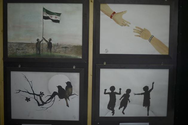 Suriyelilerin Acılarını Resme Döktü 1