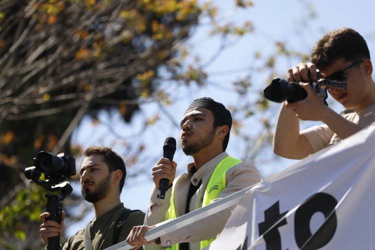 Binler, işgalin hamisi ABD konsolosluğuna yürüdü: Katil ABD Ortadoğudan  11
