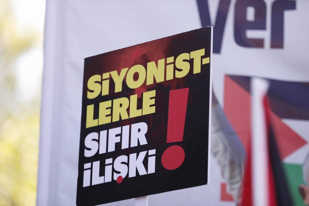 Onbinlerce Müslüman Gazze için Ayasofya'ya akın etti 18