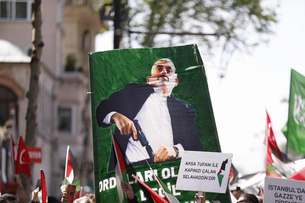 Onbinlerce Müslüman Gazze için Ayasofya'ya akın etti 19