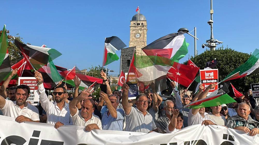 Antalya’da “Küresel Vicdan Yürüyüşü” gerçekleştirildi 8