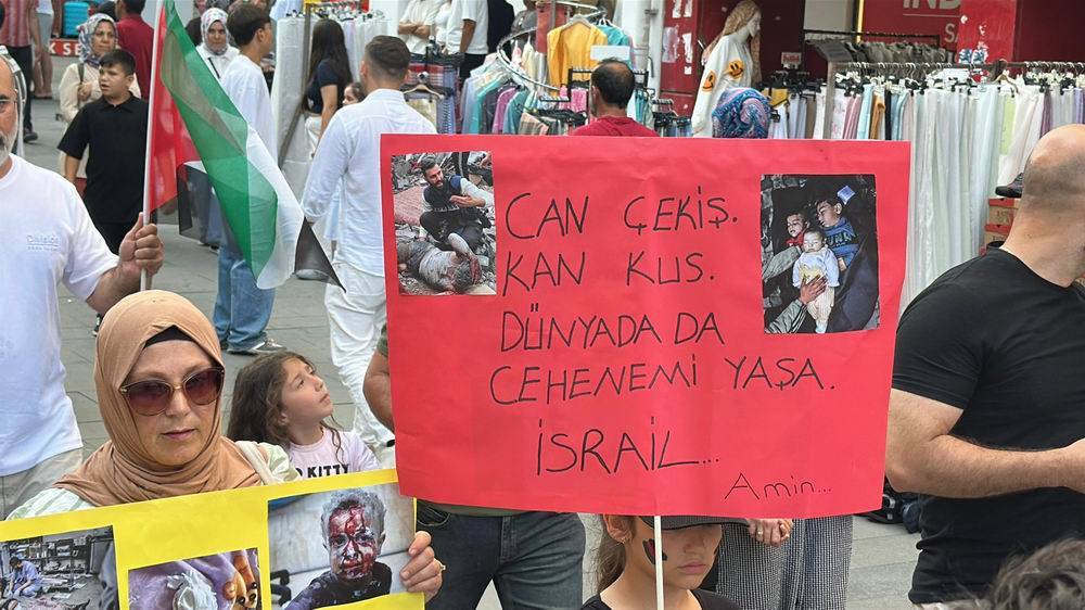 Antalya’da “Küresel Vicdan Yürüyüşü” gerçekleştirildi 9