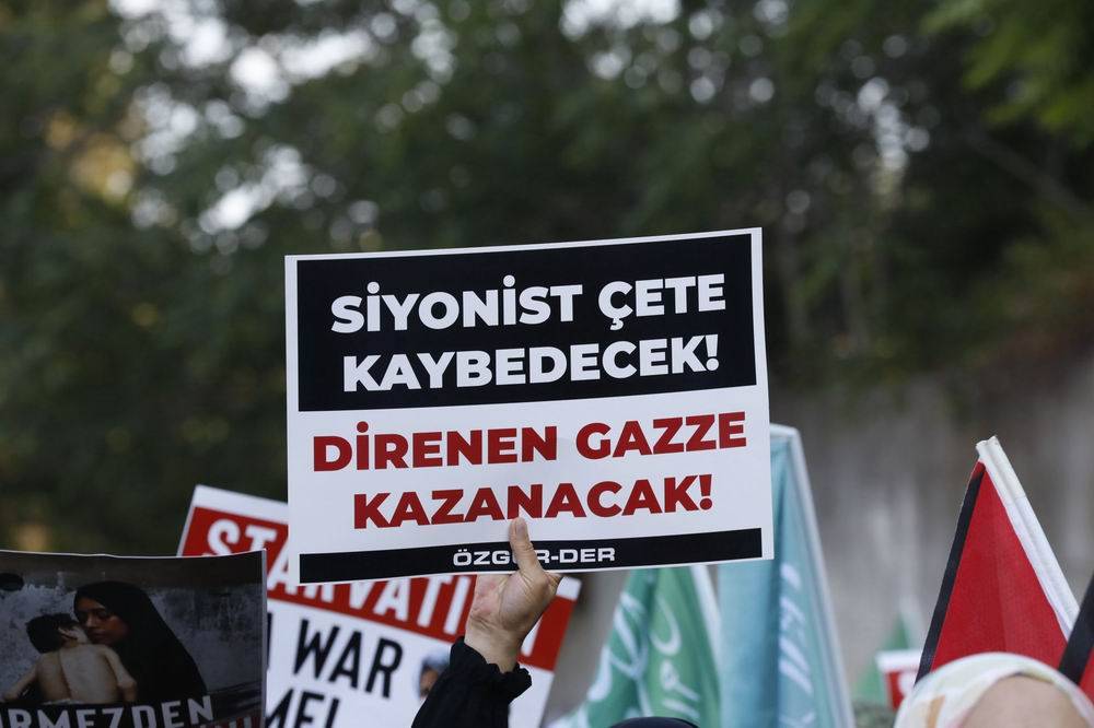 Müslümanlar, katil ABD’nin İstanbul konsolosluğuna yürüdü. 21