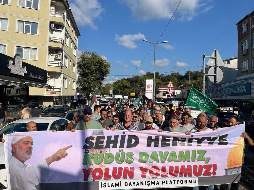 Müslümanlar, katil ABD’nin İstanbul konsolosluğuna yürüdü. 28