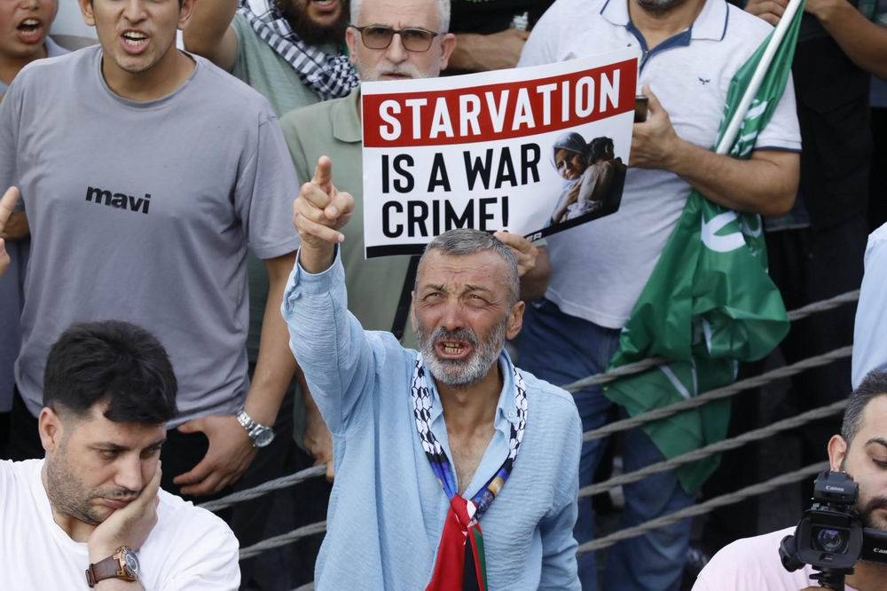 Müslümanlar, katil ABD’nin İstanbul konsolosluğuna yürüdü. 37