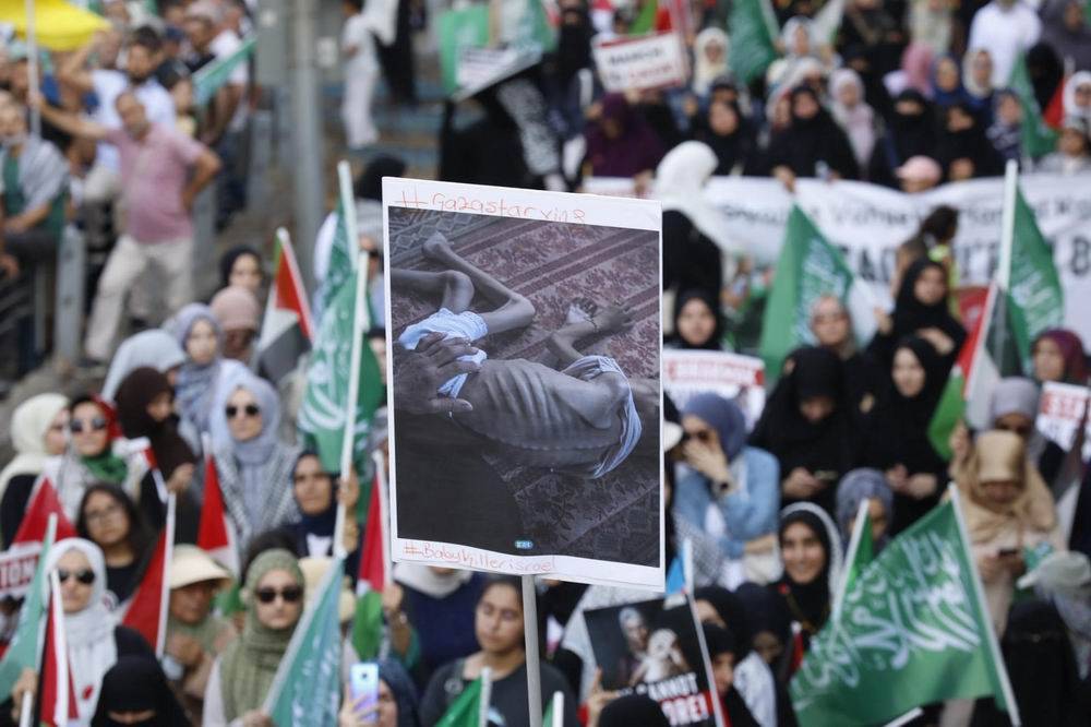 Müslümanlar, katil ABD’nin İstanbul konsolosluğuna yürüdü. 47