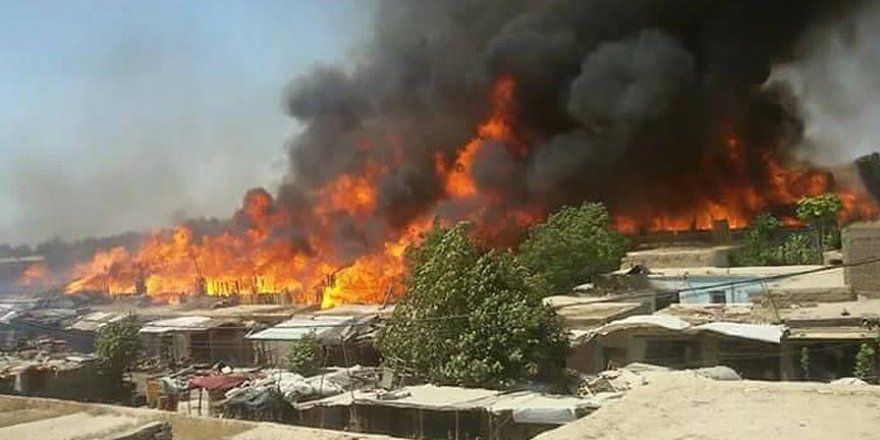 Afganistan'da Yangın: 475 Mağaza Kül Oldu