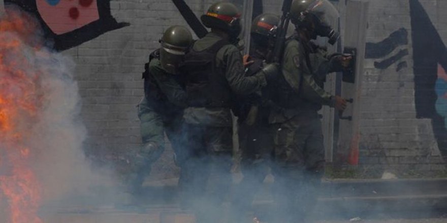 Venezuela’da İsyan Büyüyor