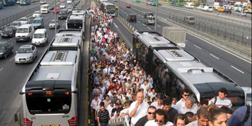 İstanbul'da Toplu Taşımaya Zam