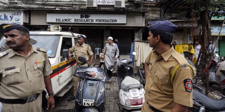Hindistan, Vaiz Zakir Naik’i Neden Tutuklamak İstiyor?
