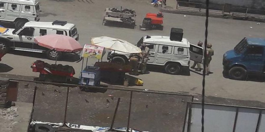 Keşmir'de 2 Direnişçi Şehit Edildi