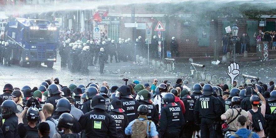 G20 Zirvesi Öncesinde Polis İle Göstericiler Arasında Olaylar Çıktı