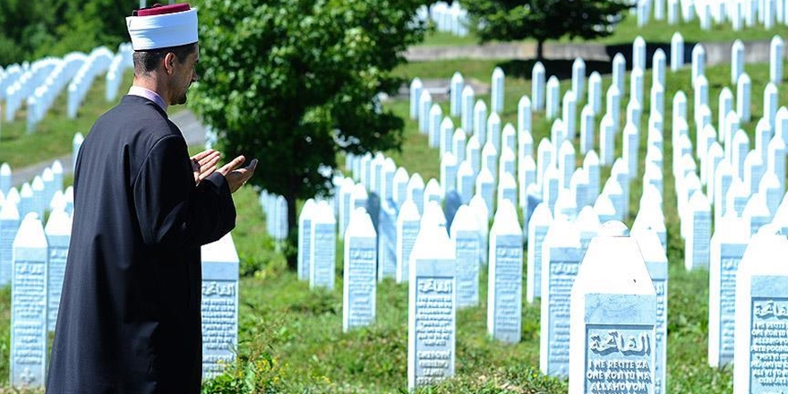 “Srebrenitsa’daki Soykırımda 25 İmam Öldürüldü”