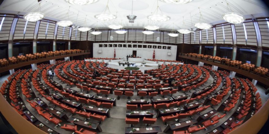 TBMM’de Yine Herkes Laik, Atatürkçü ve de Türk Olmaya Devam Edecek!
