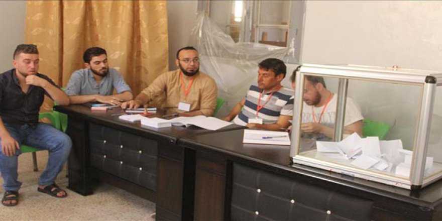 Muhaliflerin Kontrolündeki İdlib'de Yerel Seçim Yapıldı