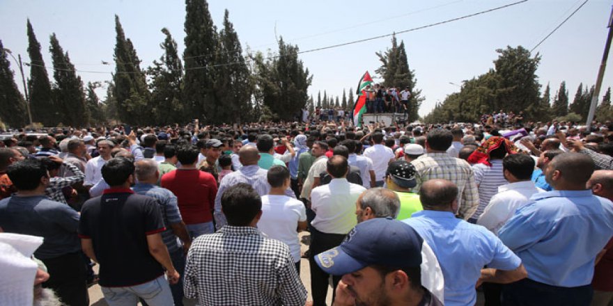 İşgalci İsrail Ürdün’de Protesto Edildi