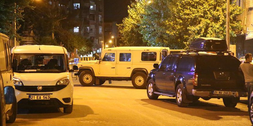 Diyarbakır'da İlçe Emniyet Müdürlüğüne Saldırı