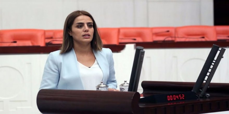 Gözaltına Alınan HDP’li Ayşe Acar Başaran Serbest Bırakıldı