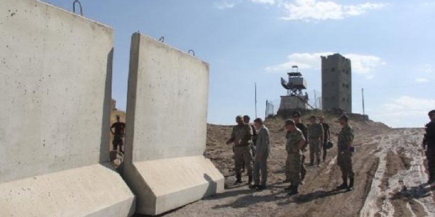 Türkiye İran Sınırına Duvar Örüyor