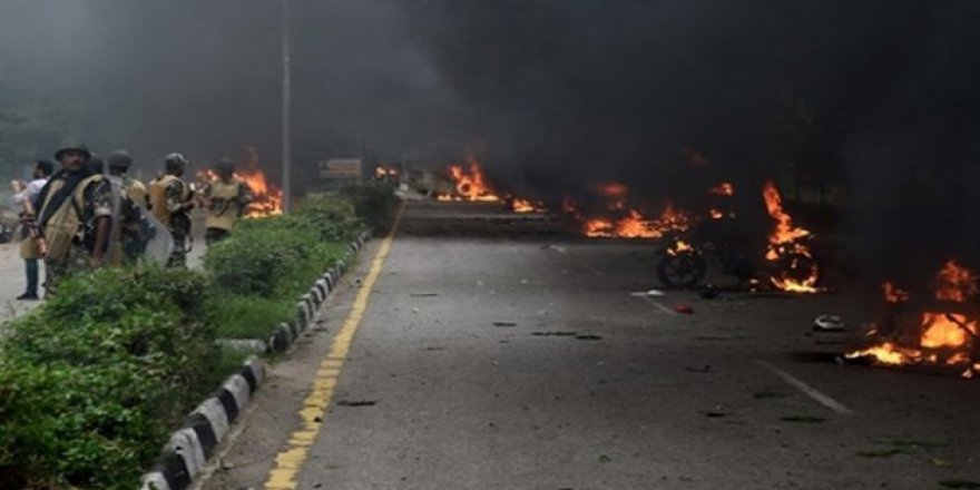 Hindistan'da Çatışmalar Sürüyor: 32 Ölü