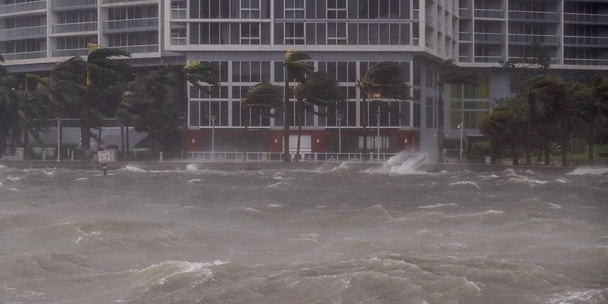 Florida’da Irma Kasırgası: 180 Bin Kişi Barınaklarda Kalıyor