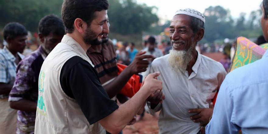 110 Bin Arakanlı’ya İHH’dan Yardım