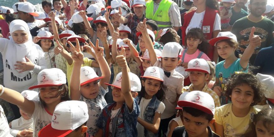 200 Suriyeli Aile Gezi Etkinliğinde Buluştu