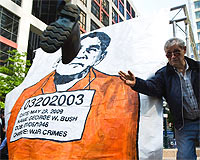Bush gitti, ona duyulan öfke dinmedi