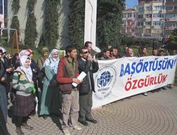 Kocaeli'de 215. başörtüsü eylemi