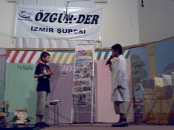 İzmirli çocukların yılsonu sevinci