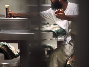 Guantanamo'da Seccade Şov