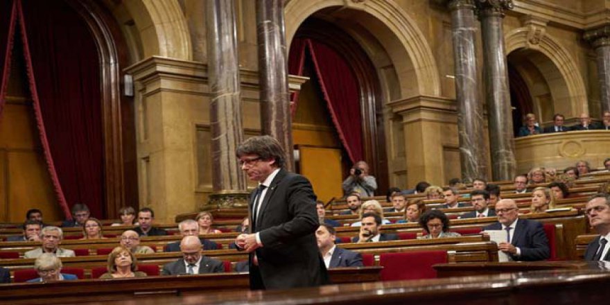 İspanya Hükümeti, Katalonya'nın Özerkliğini Askıya Alabilir