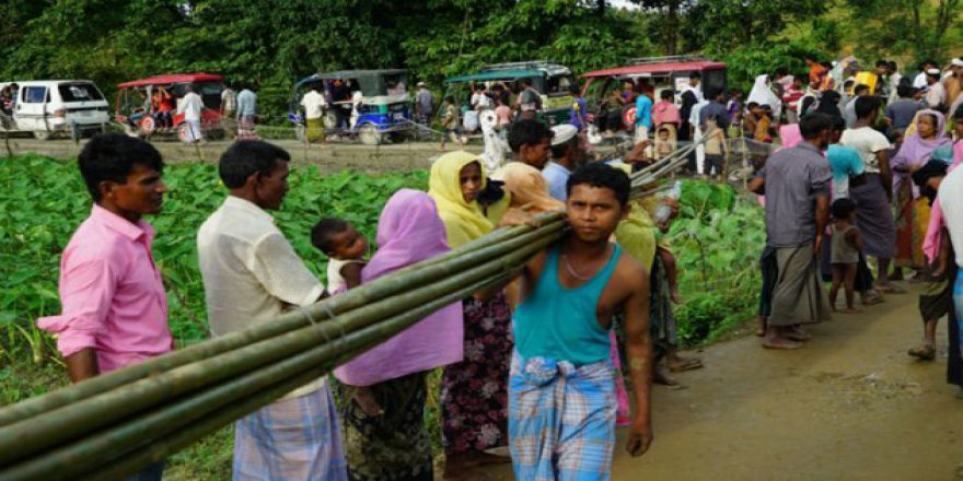Arakan'dan Bangladeş'e Kaçış Devam Ediyor