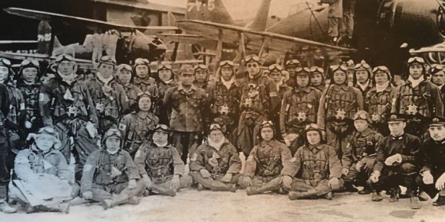 Japon Gençliğine Kamikaze Pilotları Sorarken, Atom Bombalarını Unutmak
