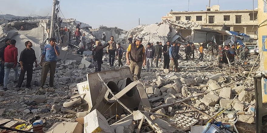 Halep’in Etarib İlçesinde Pazar Yerine Hava Saldırısı!