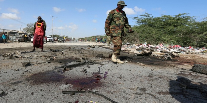 Eş Şebab’dan ABD Konvoyuna Bombalı Araç Saldırısı!