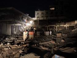 Pakistan'da otele bomba